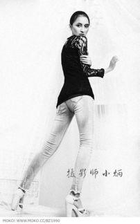 八月蕾丝情,浪漫邂逅，编织爱的篇章